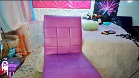 Snapshot of divynejade chatting on December 2024 07:58:01 AM Jade Divyne online show from December 2024 07:58:01 AM