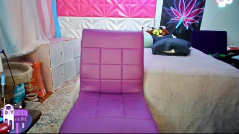 Snapshot of divynejade chatting on December 2024 11:13:02 PM Jade Divyne online show from December 2024 11:13:02 PM