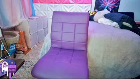 Snapshot of divynejade chatting on December 2024 12:18:01 AM Jade Divyne online show from December 2024 12:18:01 AM