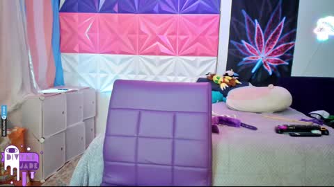 Snapshot of divynejade chatting on December 2024 09:41:01 PM Jade Divyne online show from December 2024 09:41:01 PM