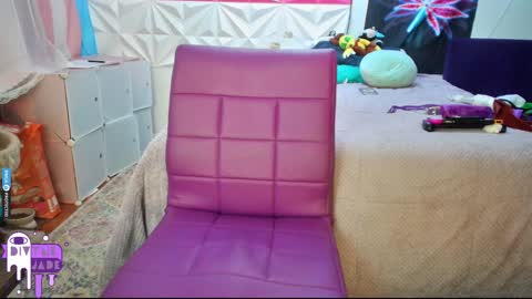 Snapshot of divynejade chatting on December 2024 12:45:02 AM Jade Divyne online show from December 2024 12:45:02 AM