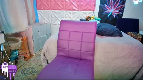 Snapshot of divynejade chatting on December 2024 09:56:02 AM Jade Divyne online show from December 2024 09:56:02 AM