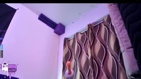 Snapshot of divynejade chatting on February 2025 09:49:01 AM Jade Divyne online show from February 2025 09:49:01 AM