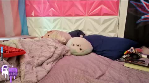 Snapshot of divynejade chatting on March 2025 08:40:01 PM Jade Divyne online show from March 2025 08:40:01 PM