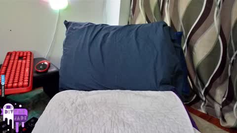 Snapshot of divynejade chatting on March 2025 11:17:01 AM Jade Divyne online show from March 2025 11:17:01 AM