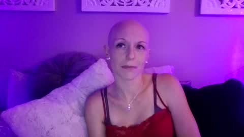 dixieglam online show from September 2025 07:57:02 AM