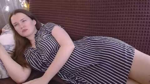 Dixiemiller online show from December 2025 01:42:01 PM