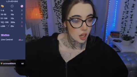 dixipixi_ online show from May 2026 06:11:02 AM