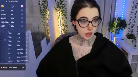 dixipixi_ online show from July 2026 10:21:02 AM