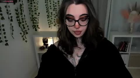 dixipixi_ online show from July 2026 10:21:01 AM