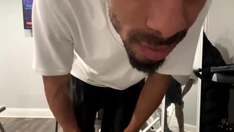 dixkzilla online show from October 2025 08:27:02 PM