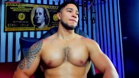 Snapshot of dixon_ray_ chatting on February 2025 12:32:01 AM Dixon online show from February 2025 12:32:01 AM