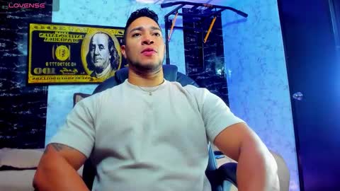 Snapshot of dixon_ray_ chatting on October 2025 12:58:01 AM Dixon online show from October 2025 12:58:01 AM