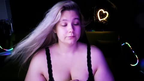 Jenia online show from December 2024 02:10:02 AM