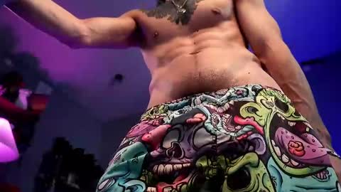 Snapshot of dl_raven chatting on February 2025 10:26:01 AM Silverhand online show from February 2025 10:26:01 AM