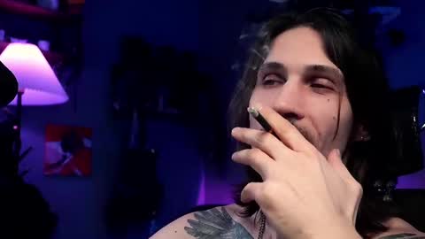 Snapshot of dl_raven chatting on February 2025 01:31:02 PM Silverhand online show from February 2025 01:31:02 PM