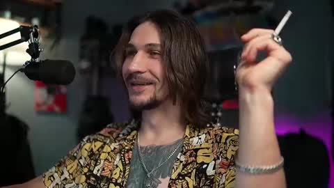 Snapshot of dl_raven chatting on March 2025 06:03:01 AM Silverhand online show from March 2025 06:03:01 AM