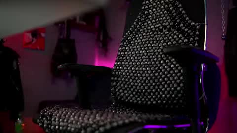 Snapshot of dl_raven chatting on March 2025 06:35:01 AM Silverhand online show from March 2025 06:35:01 AM