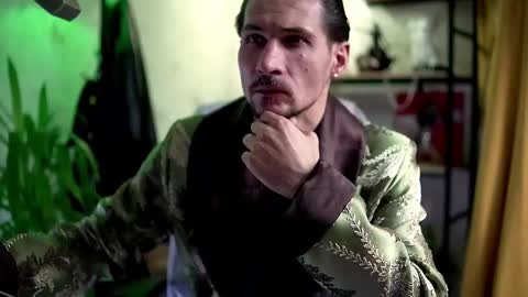 Snapshot of dl_raven chatting on September 2025 08:05:02 AM Silverhand online show from September 2025 08:05:02 AM