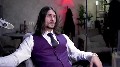 Snapshot of dl_raven chatting on October 2025 10:38:02 AM Silverhand online show from October 2025 10:38:02 AM