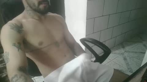 Snapshot of dmacedo96 chatting on December 2024 12:27:01 PM AmigodotadoZL online show from December 2024 12:27:01 PM