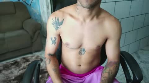 Snapshot of dmacedo96 chatting on December 2024 02:22:01 PM AmigodotadoZL online show from December 2024 02:22:01 PM