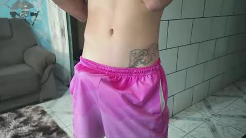 Snapshot of dmacedo96 chatting on January 2025 05:40:02 PM AmigodotadoZL online show from January 2025 05:40:02 PM