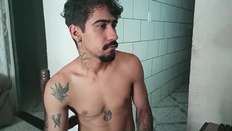 Snapshot of dmacedo96 chatting on February 2025 02:04:02 PM AmigodotadoZL online show from February 2025 02:04:02 PM