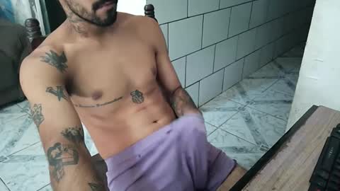 Snapshot of dmacedo96 chatting on March 2025 05:18:02 PM AmigodotadoZL online show from March 2025 05:18:02 PM