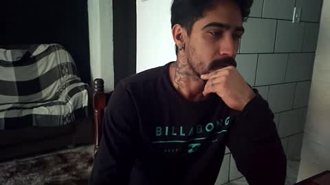 Snapshot of dmacedo96 chatting on October 2025 03:47:02 PM AmigodotadoZL online show from October 2025 03:47:02 PM