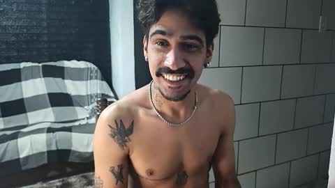 Snapshot of dmacedo96 chatting on November 2025 01:51:02 AM AmigodotadoZL online show from November 2025 01:51:02 AM