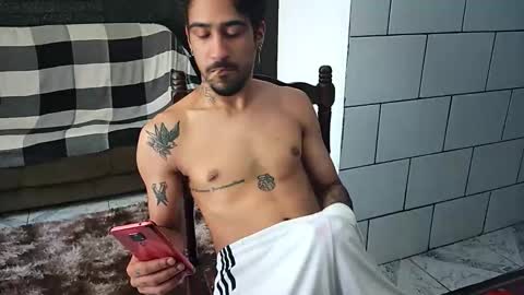 Snapshot of dmacedo96 chatting on December 2025 04:05:01 PM AmigodotadoZL online show from December 2025 04:05:01 PM