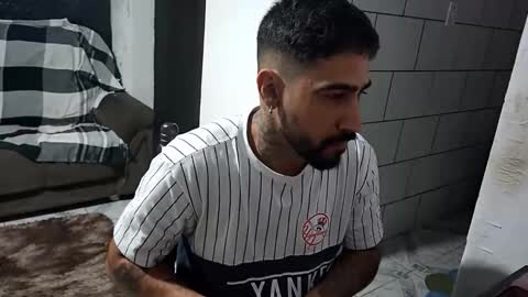 AmigodotadoZL online show from May 2026 10:05:01 PM