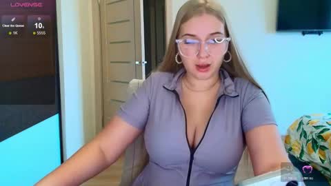 Alice online show from October 2025 08:49:01 AM