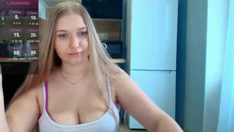 Snapshot of do_u_want_alice chatting on April 2026 09:23:02 AM Alice online show from April 2026 09:23:02 AM