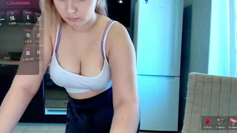 Snapshot of do_u_want_alice chatting on May 2026 07:58:02 AM Alice online show from May 2026 07:58:02 AM