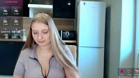 Snapshot of do_u_want_alice chatting on May 2026 07:59:02 AM Alice online show from May 2026 07:59:02 AM