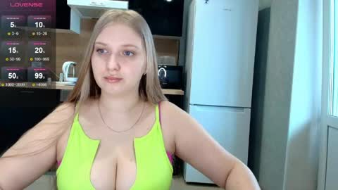 Snapshot of do_u_want_alice chatting on May 2026 08:10:02 AM Alice online show from May 2026 08:10:02 AM
