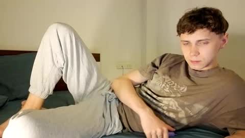 Snapshot of doedeeer chatting on February 2025 12:38:02 PM Alex online show from February 2025 12:38:02 PM