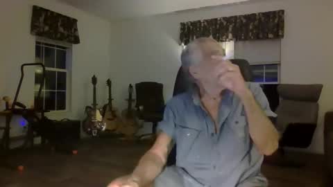 dogluc7 online show from February 2025 02:47:02 AM