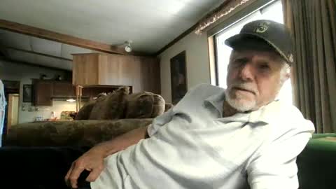 Snapshot of doingmyself69 chatting on September 2025 09:29:02 PM doingmyself69 online show from September 2025 09:29:02 PM