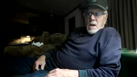 Snapshot of doingmyself69 chatting on October 2025 02:18:01 PM doingmyself69 online show from October 2025 02:18:01 PM