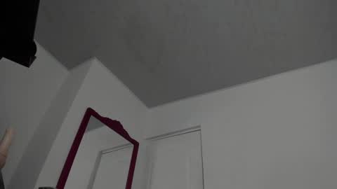 Snapshot of doll10starx chatting on December 2024 05:00:01 PM Ludika Santiago online show from December 2024 05:00:01 PM