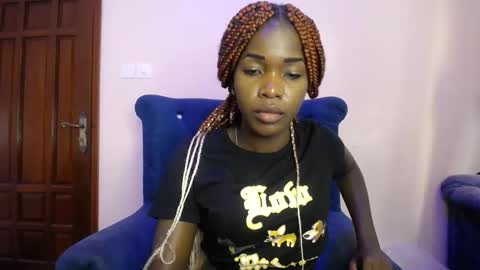 Lina online show from September 2025 06:57:02 AM