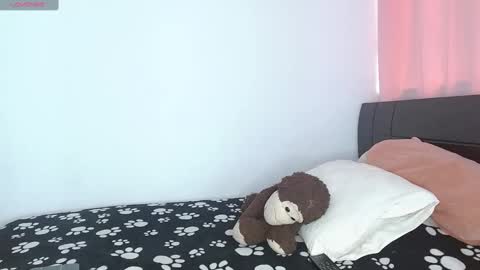 Snapshot of doll_and_sex chatting on December 2024 03:55:02 PM Auro and Santiago online show from December 2024 03:55:02 PM