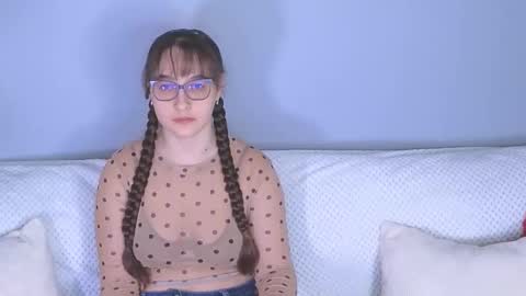 Tessa online show from February 2026 04:33:01 PM