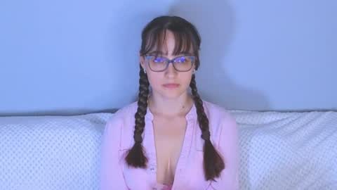 Tessa online show from July 2026 03:21:02 PM