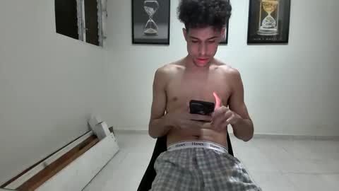 DollarHot30 online show from January 2025 09:18:02 AM