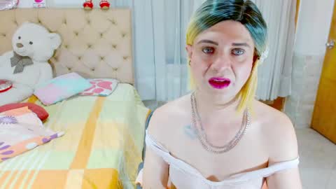 ilona online show from May 2026 05:14:02 AM