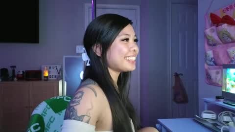 DOLLLFACE online show from February 2025 09:21:01 AM